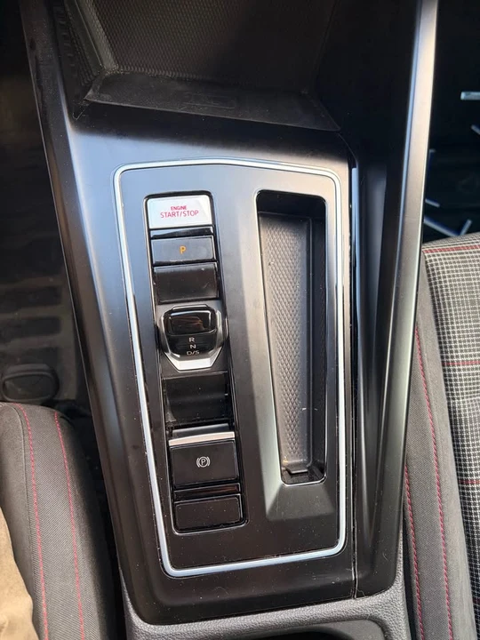 2023 Volkswagen GTI Mk8 - Image 15 of 17