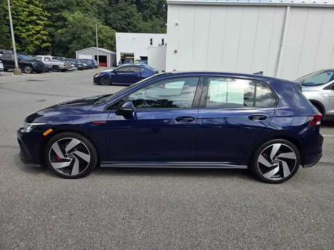 2023 Volkswagen Golf GTI SE
