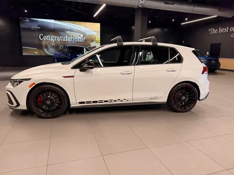 2023 Volkswagen Golf GTI 40th Anniversary Edition
