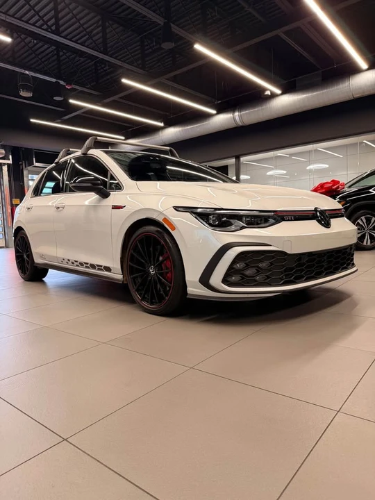 2023 Volkswagen GTI Mk8 - Image 4 of 19