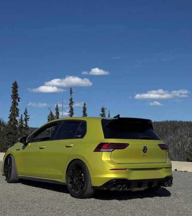 2023 Volkswagen GTI Mk8 - Image 4 of 6