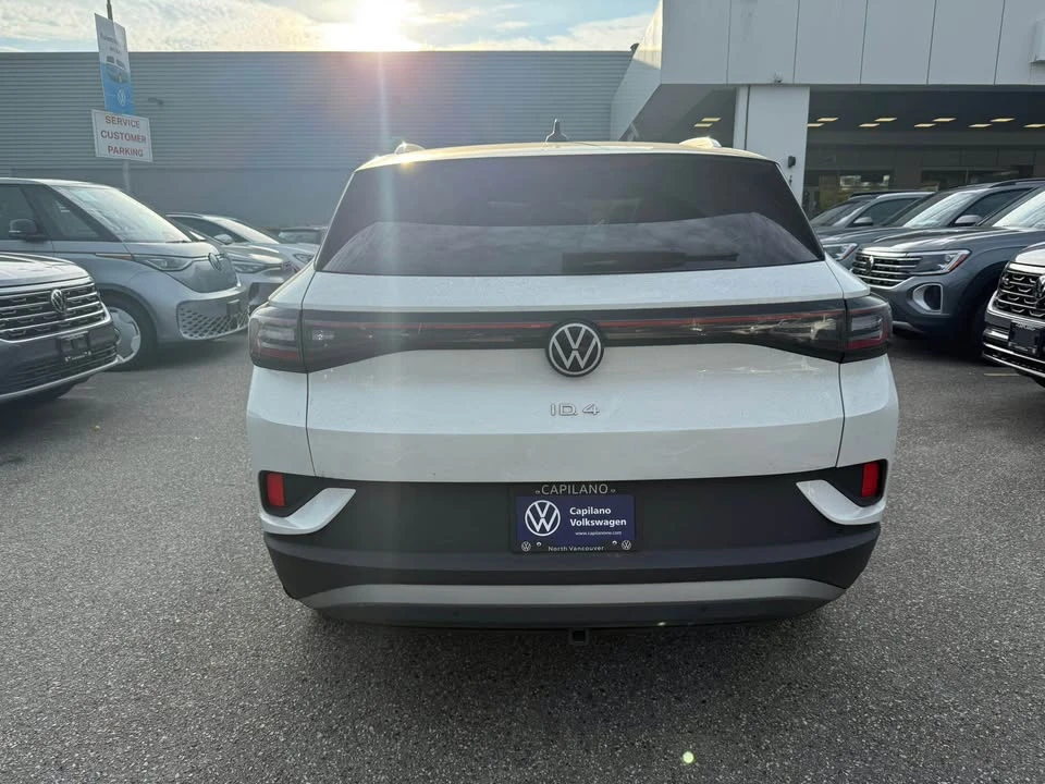 2023 Volkswagen ID.4 - Image 8 of 13
