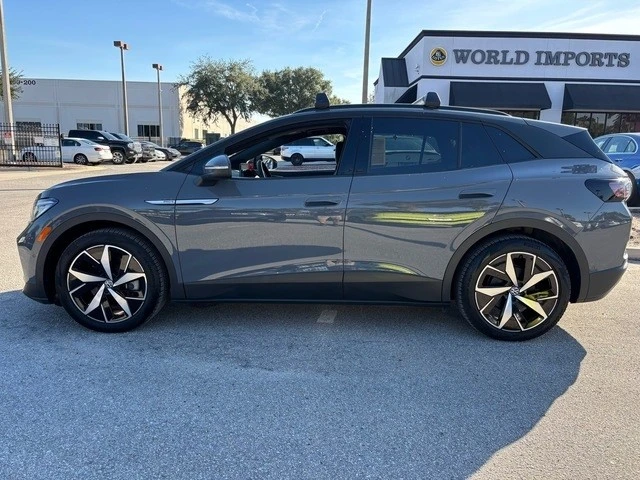 2023 Volkswagen ID.4 - Image 9 of 12