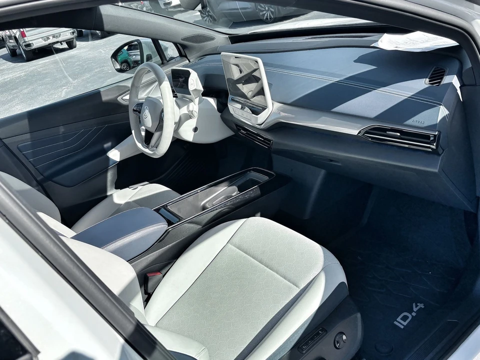 2023 Volkswagen ID.4 - Image 5 of 12