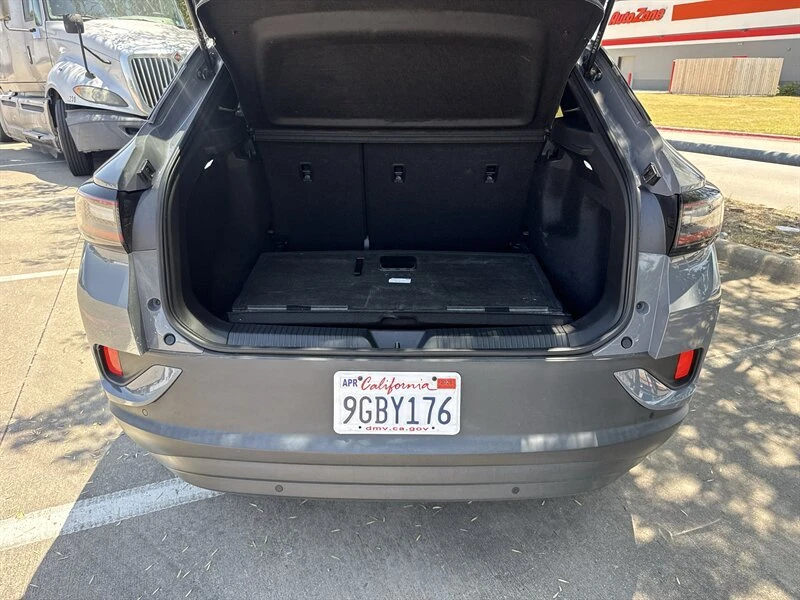 2023 Volkswagen ID.4 - Image 17 of 20