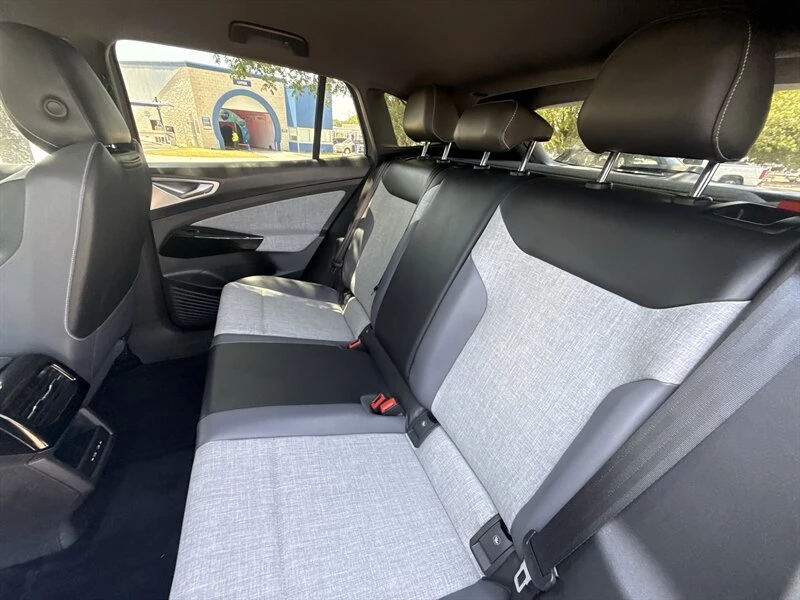 2023 Volkswagen ID.4 - Image 15 of 20
