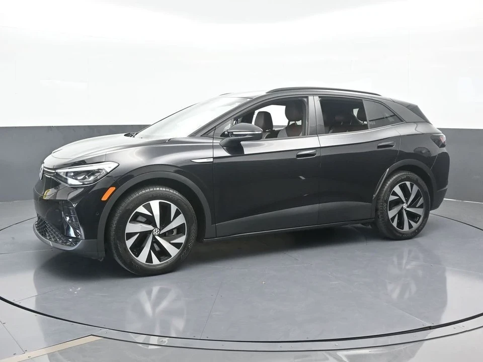 2023 Volkswagen ID.4 - Image 2 of 12