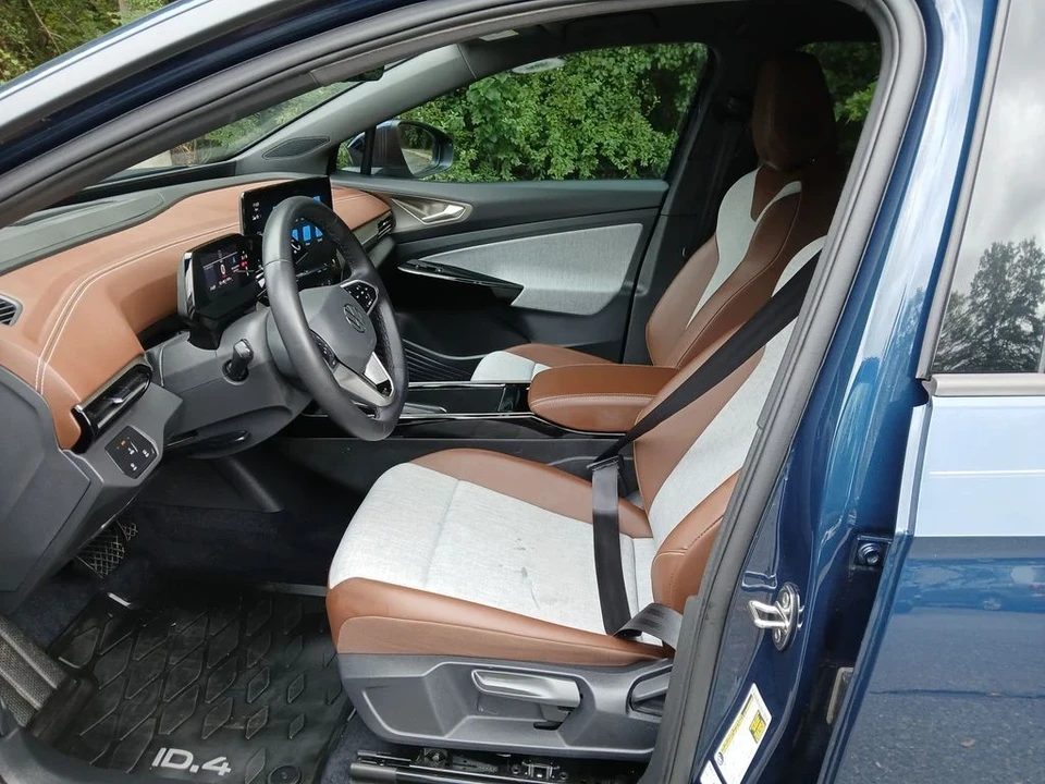 2023 Volkswagen ID.4 - Image 9 of 12