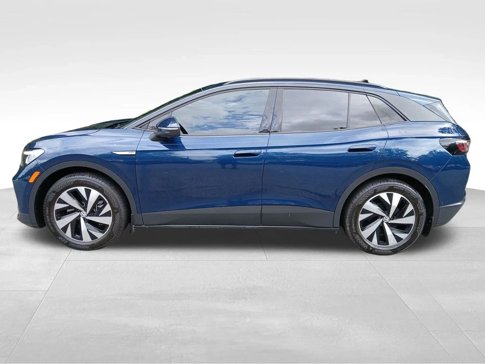 2023 Volkswagen ID.4 - Image 2 of 12