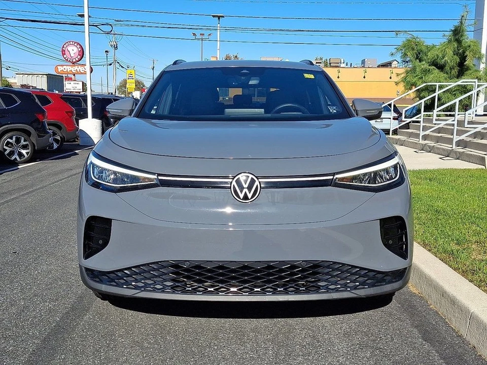 2023 Volkswagen ID.4 - Image 2 of 12