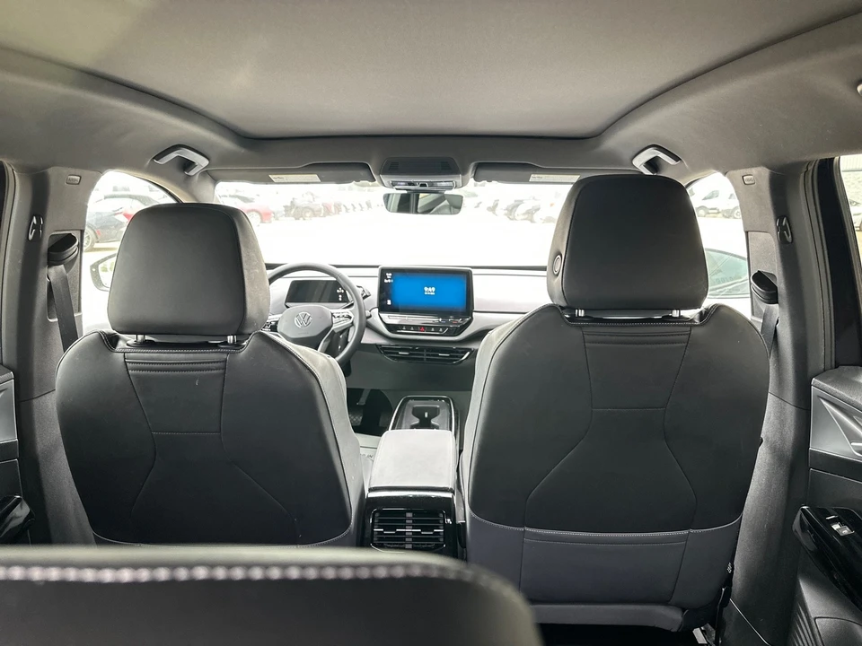 2023 Volkswagen ID.4 - Image 16 of 21
