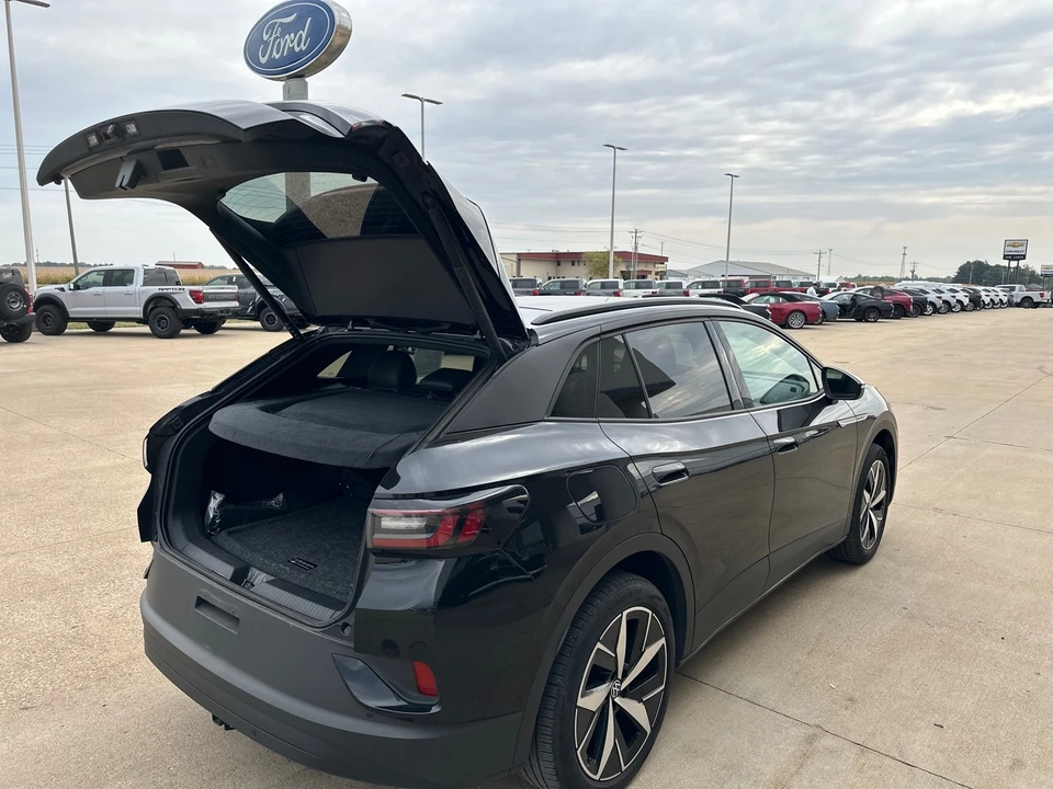 2023 Volkswagen ID.4 - Image 18 of 21