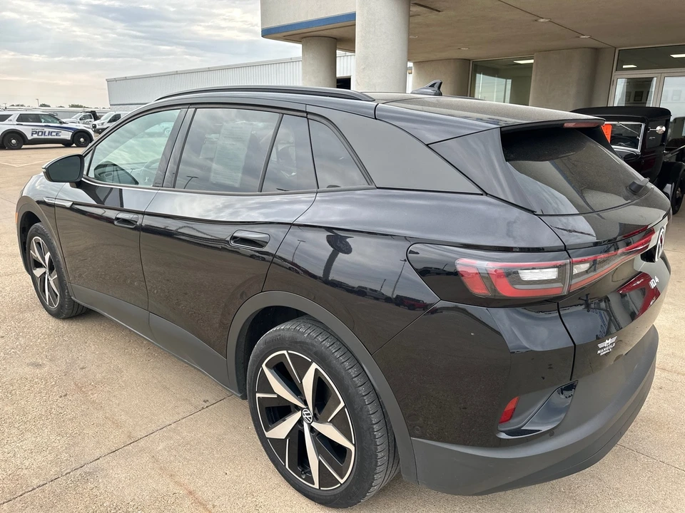 2023 Volkswagen ID.4 - Image 4 of 12