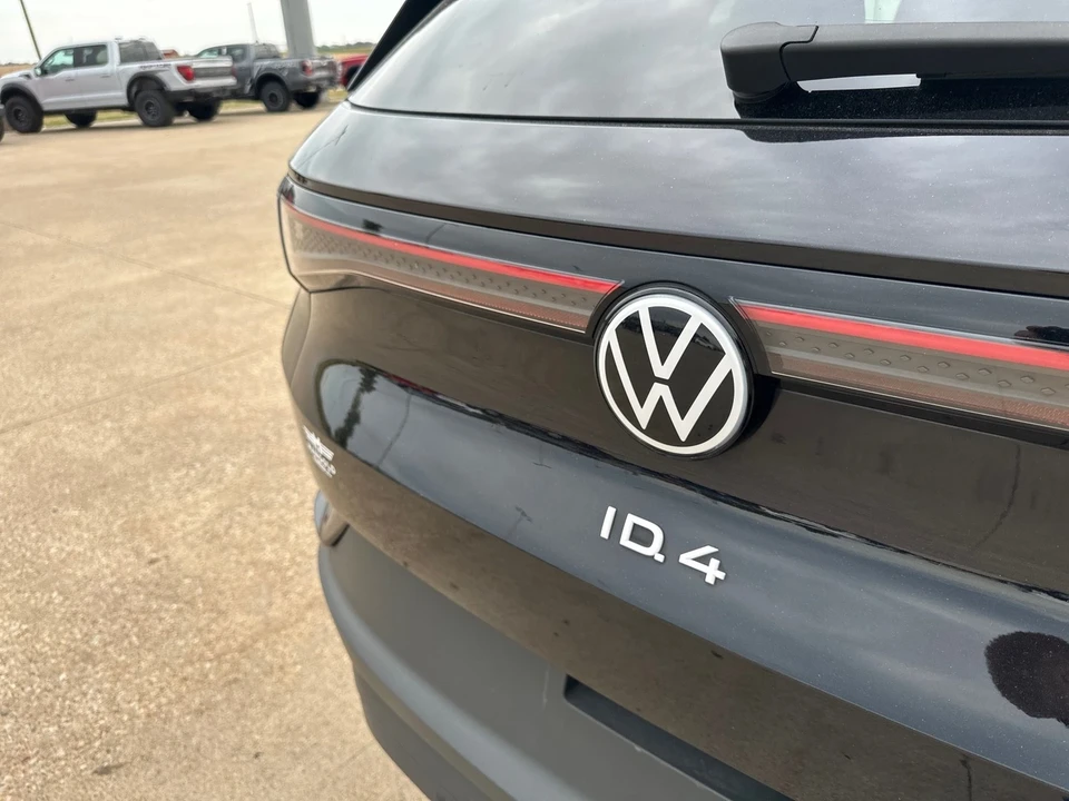 2023 Volkswagen ID.4 - Image 6 of 12