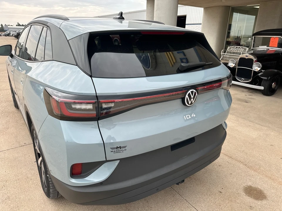2023 Volkswagen ID.4 - Image 5 of 12
