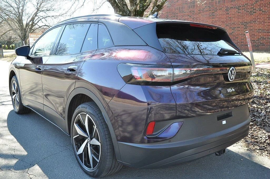 2023 Volkswagen ID.4 - Image 4 of 16