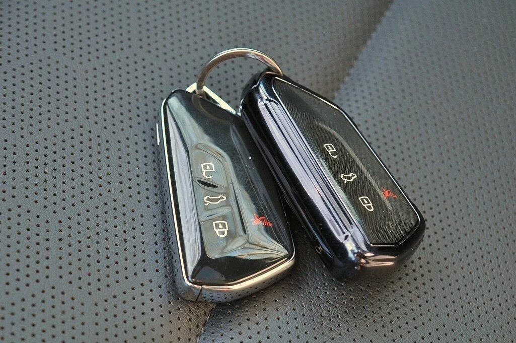 2023 Volkswagen ID.4 - Image 15 of 16