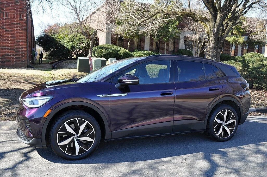 2023 Volkswagen ID.4 - Image 3 of 16