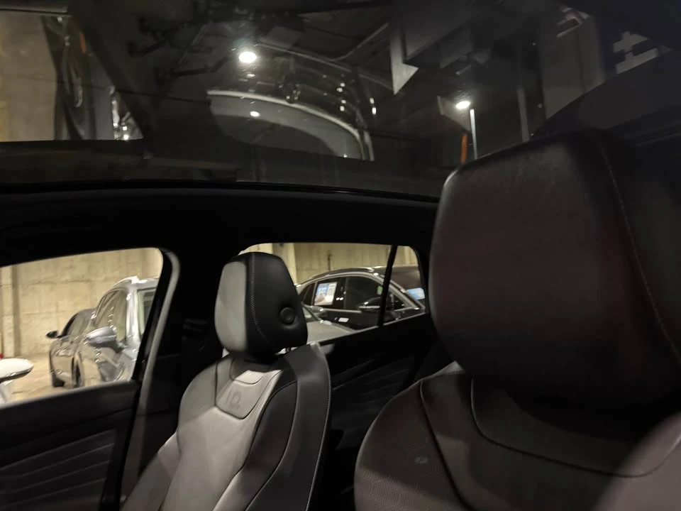 2023 Volkswagen ID.4 - Image 7 of 9