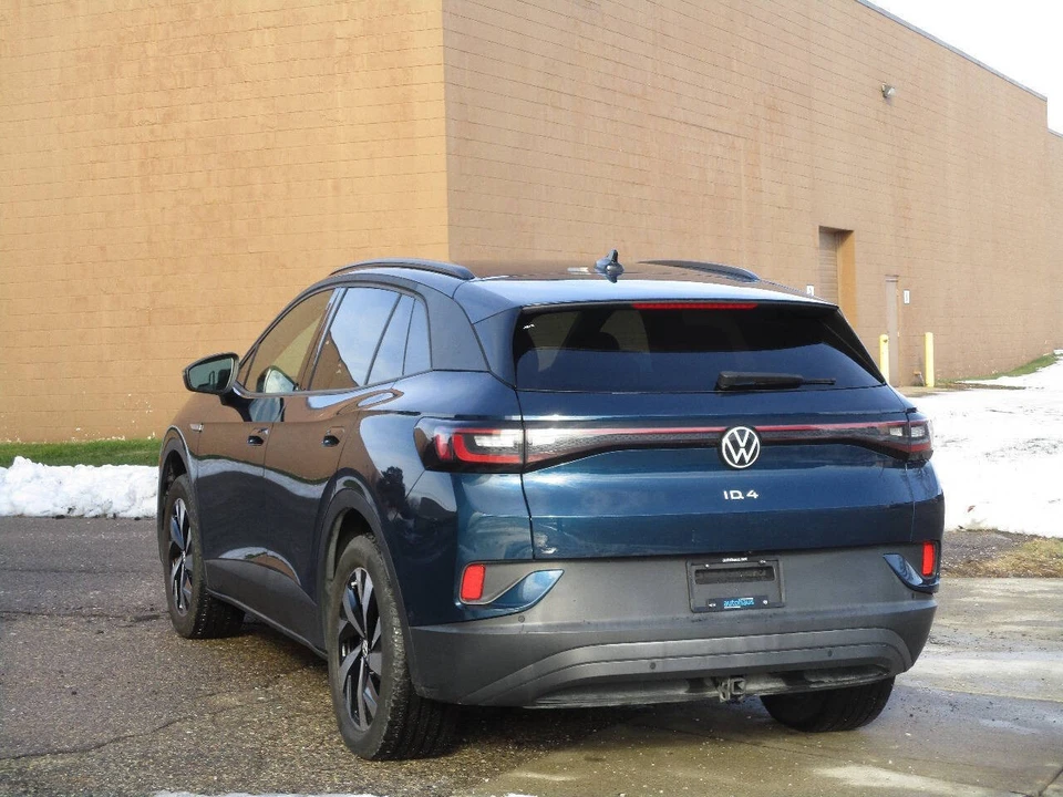 2023 Volkswagen ID.4 - Image 3 of 19