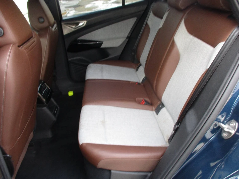 2023 Volkswagen ID.4 - Image 14 of 19