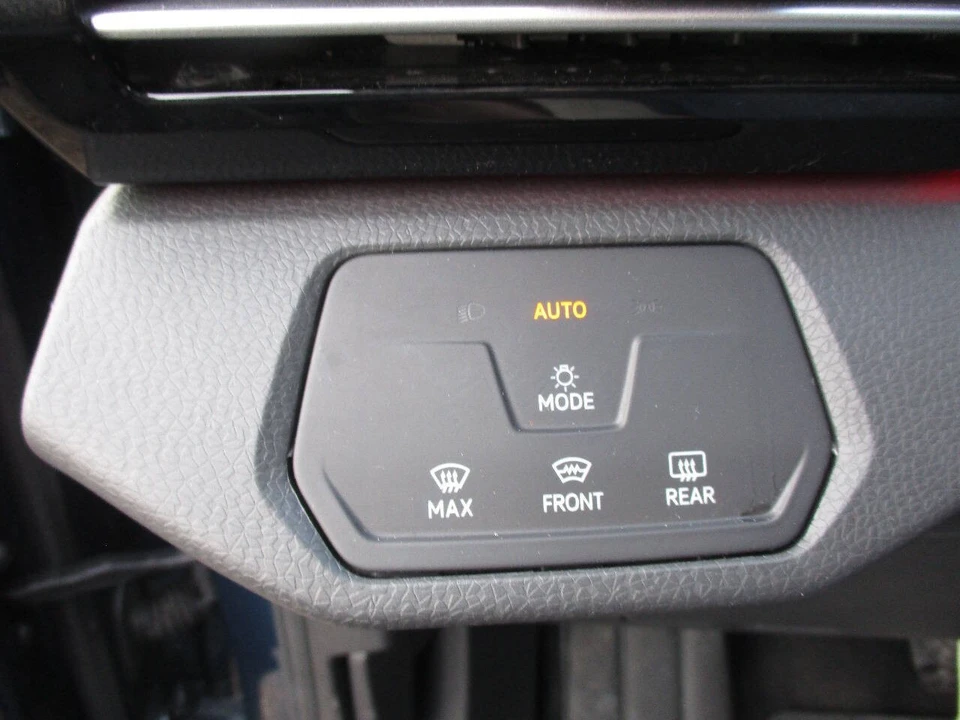 2023 Volkswagen ID.4 - Image 10 of 19