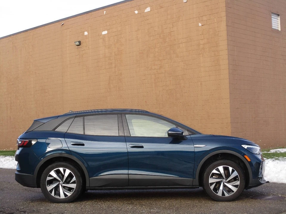 2023 Volkswagen ID.4 - Image 4 of 19