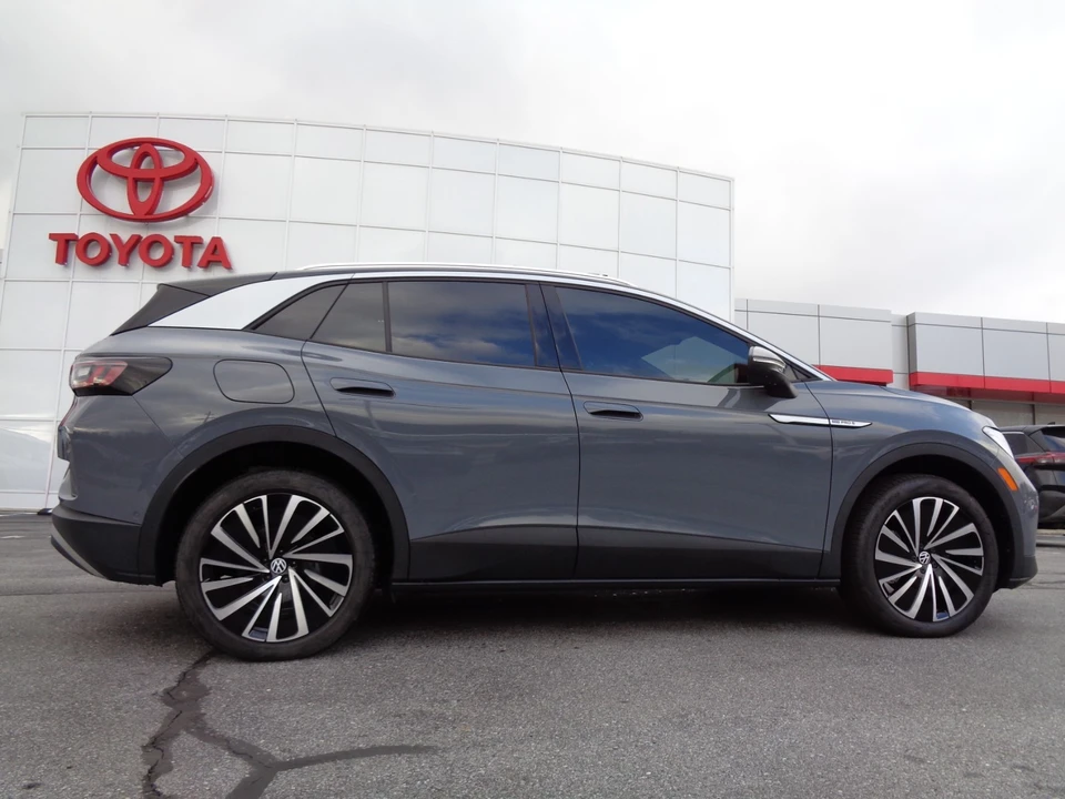 2023 Volkswagen ID.4 - Image 4 of 21