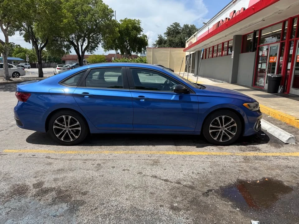 2023 Volkswagen A7 Jetta - Image 7 of 9