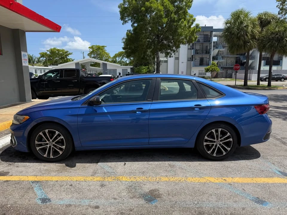 2023 Volkswagen A7 Jetta - Image 8 of 9