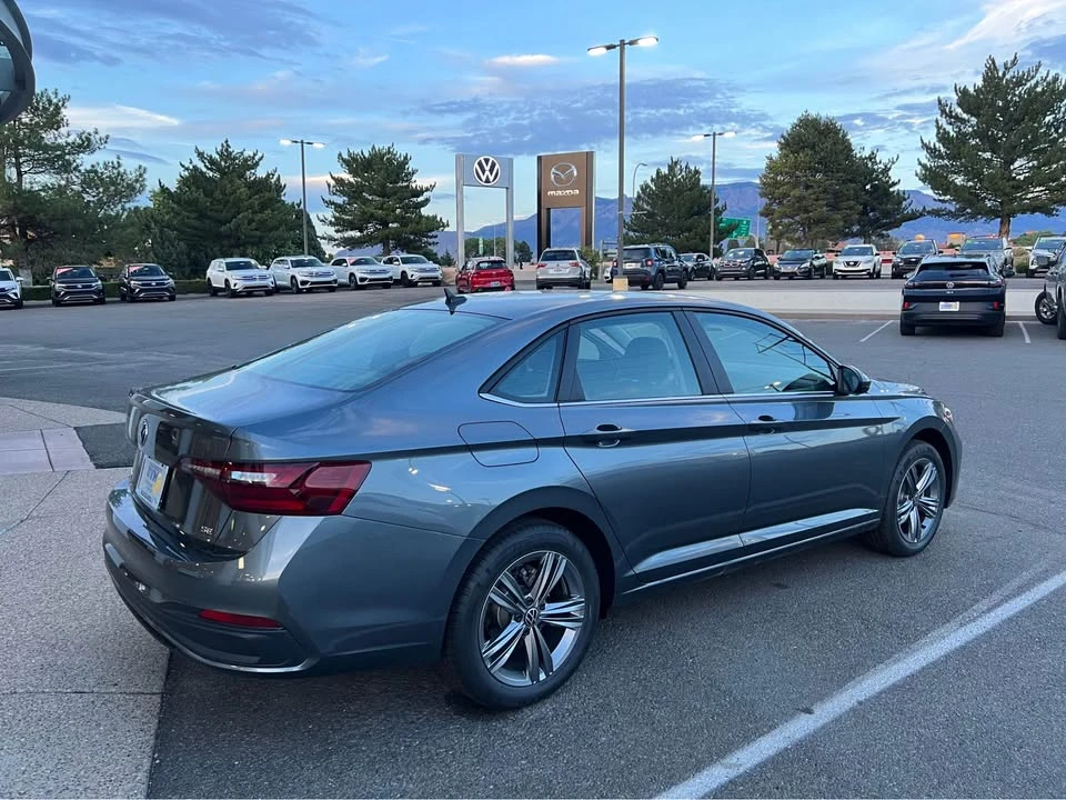 2023 Volkswagen A7 Jetta - Image 2 of 3