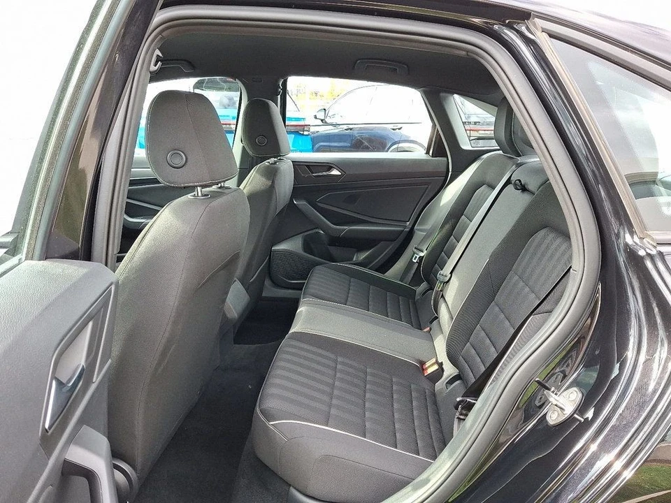 2023 Volkswagen A7 Jetta - Image 10 of 12