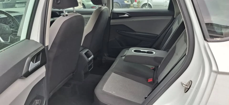 2023 Volkswagen Taos - Image 6 of 14