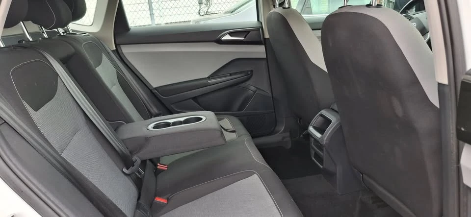2023 Volkswagen Taos - Image 7 of 14