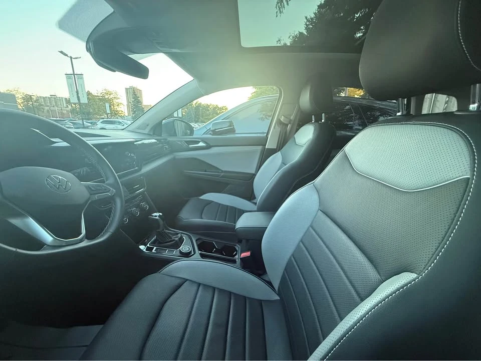 2023 Volkswagen Taos - Image 3 of 4