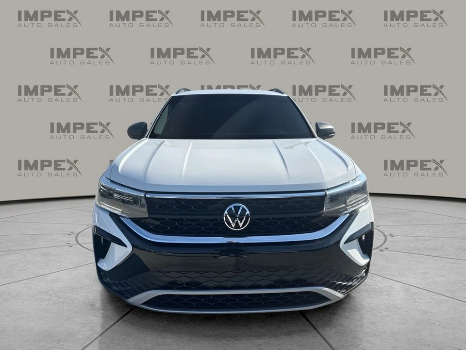 2023 Volkswagen Taos - Image 8 of 17