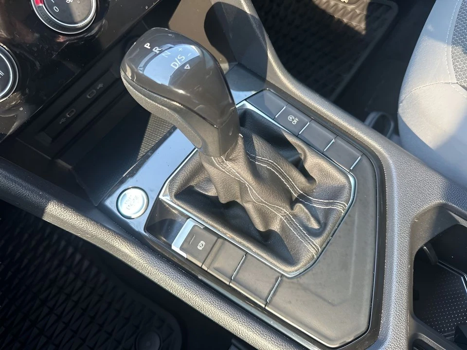 2023 Volkswagen Taos - Image 15 of 17