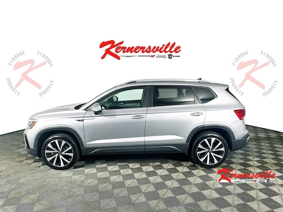 2023 Volkswagen Taos - Image 4 of 21