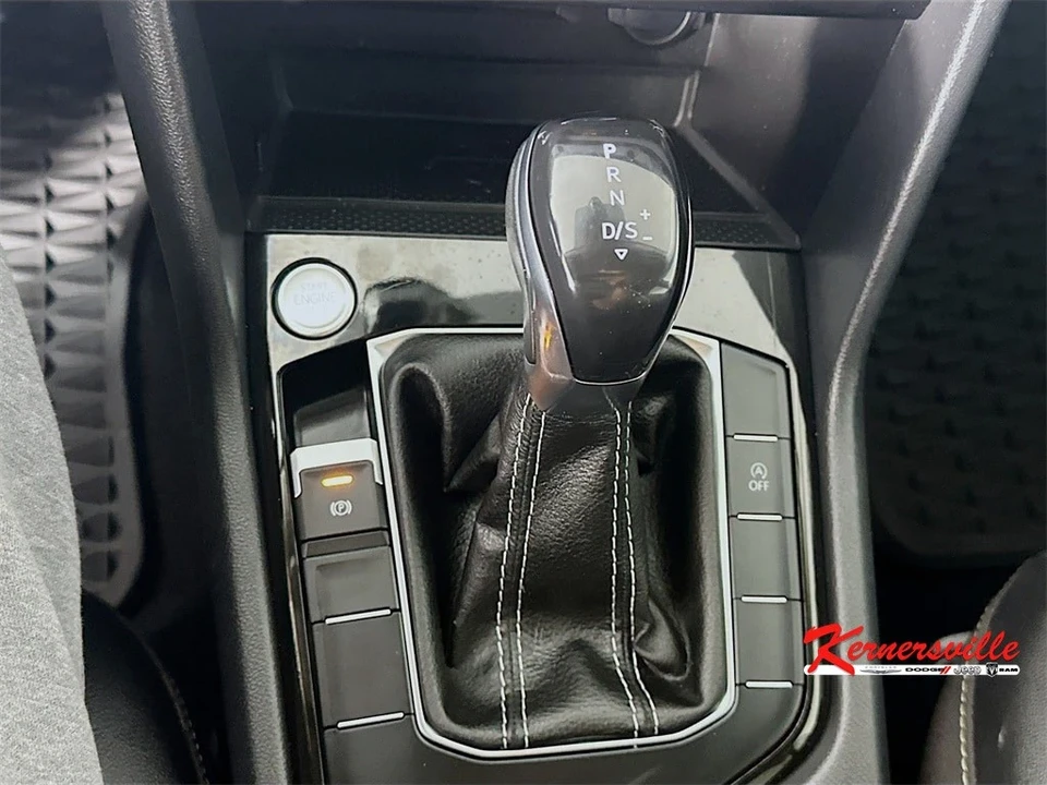 2023 Volkswagen Taos - Image 16 of 21