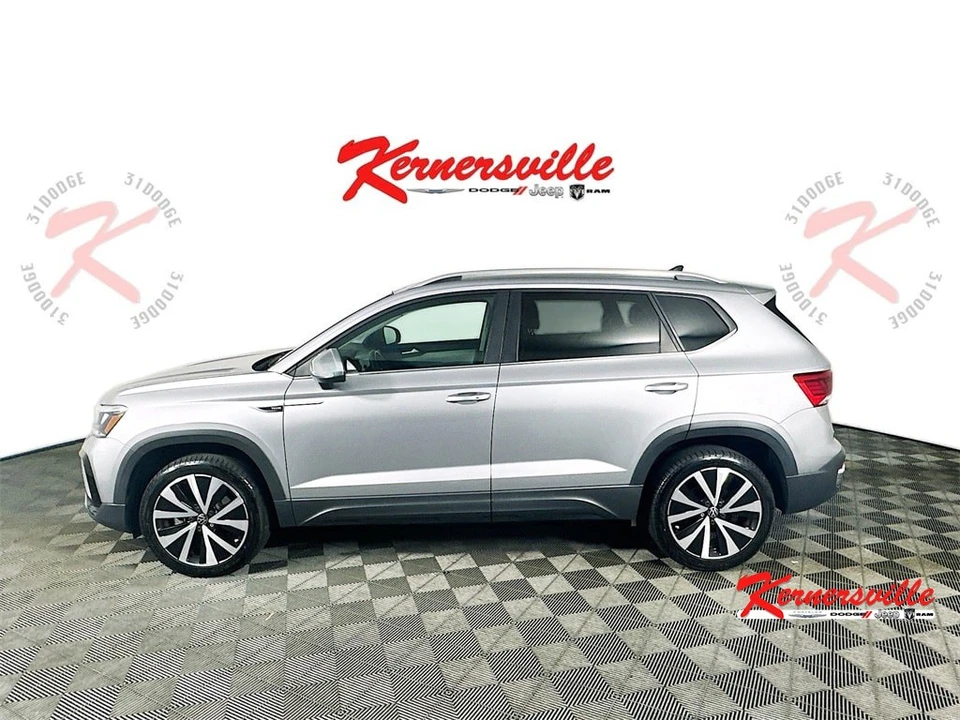 2023 Volkswagen Taos - Image 4 of 21