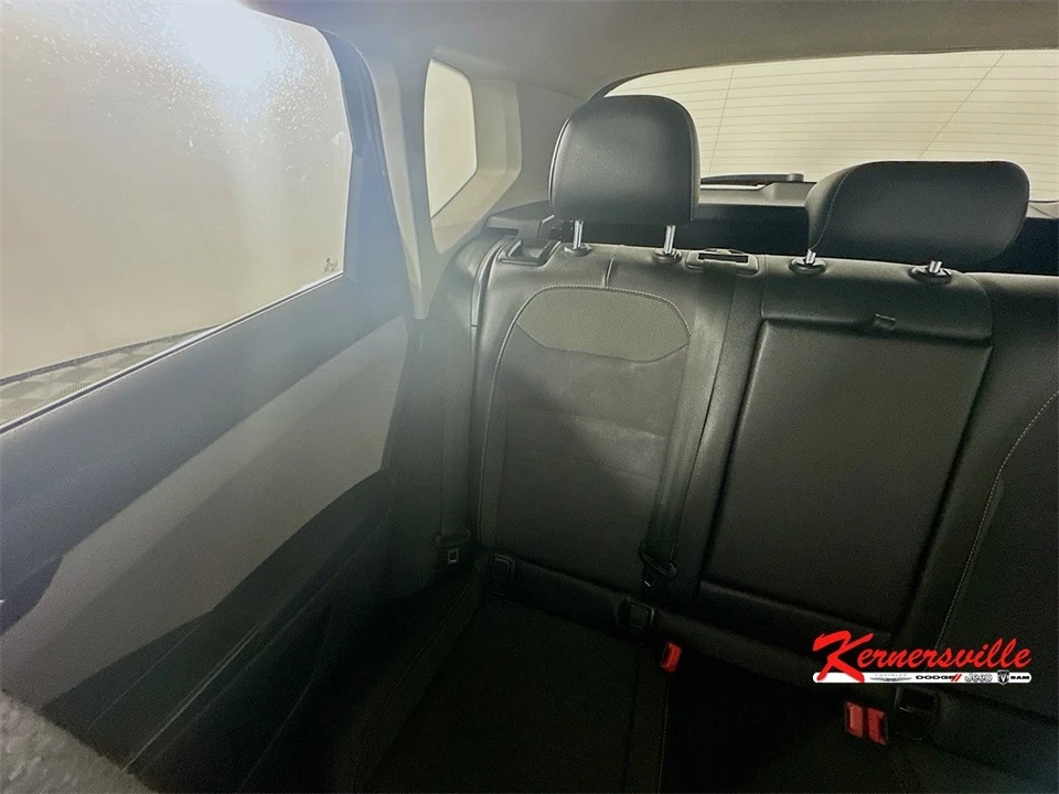 2023 Volkswagen Taos - Image 12 of 21