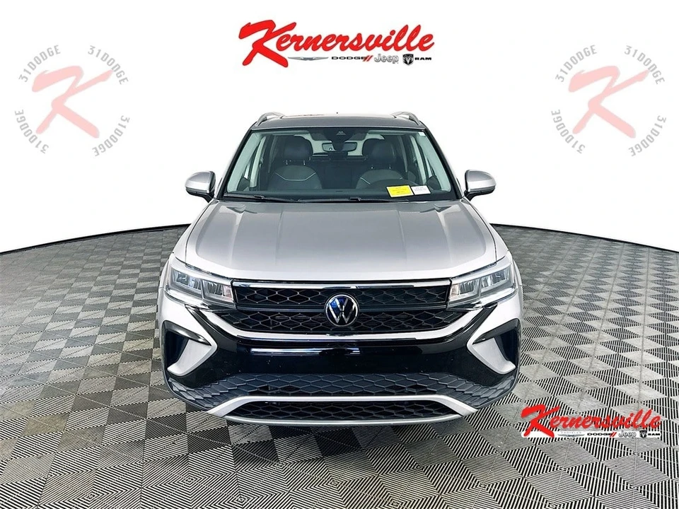 2023 Volkswagen Taos - Image 2 of 21