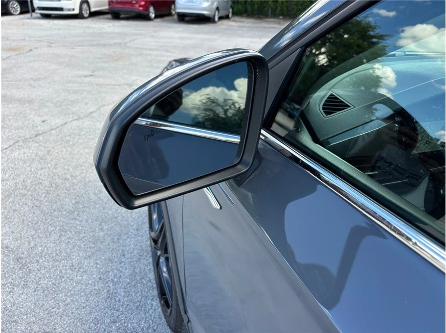 2023 Volkswagen Taos - Image 14 of 21