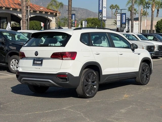 2023 Volkswagen Taos - Image 10 of 12