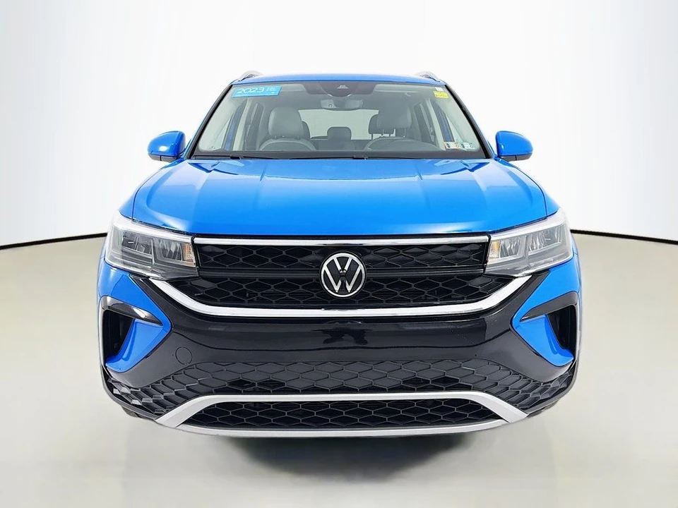 2023 Volkswagen Taos - Image 2 of 12