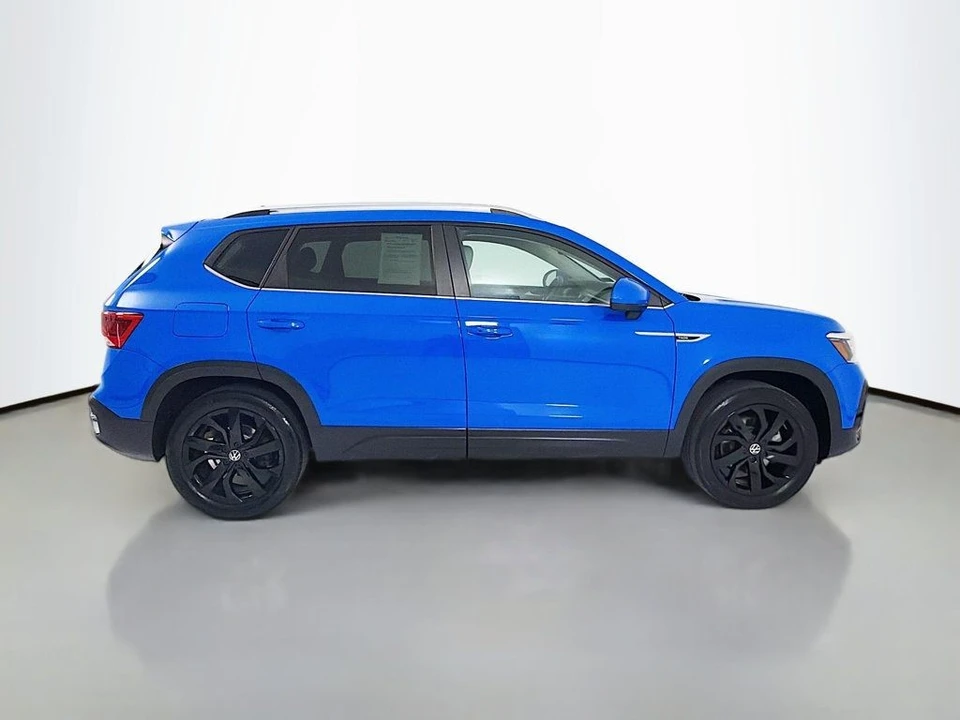2023 Volkswagen Taos - Image 8 of 12