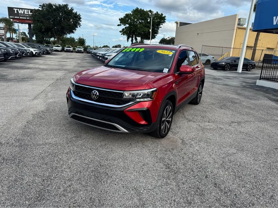 2023 Volkswagen Taos - Image 2 of 14