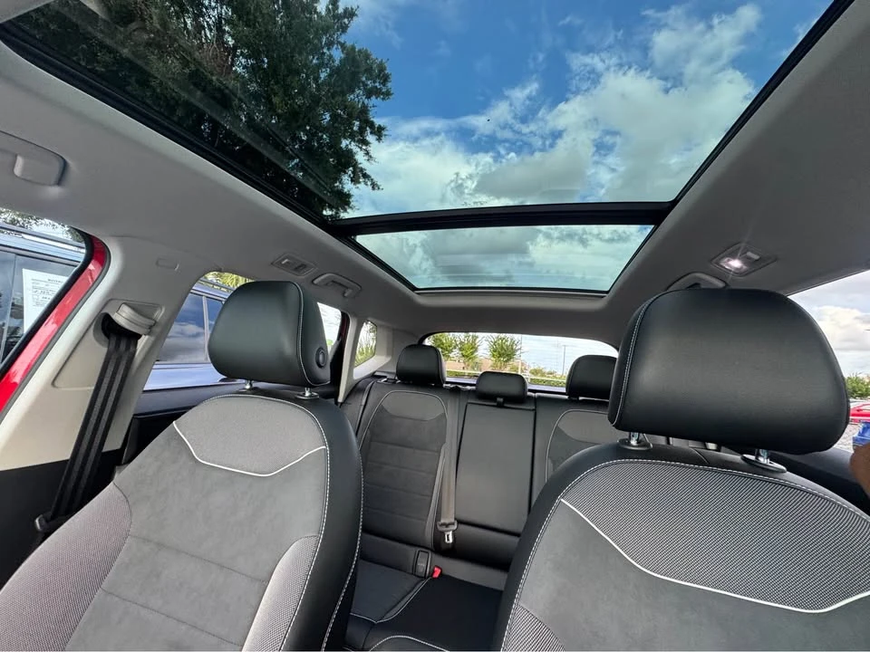 2023 Volkswagen Taos - Image 9 of 14