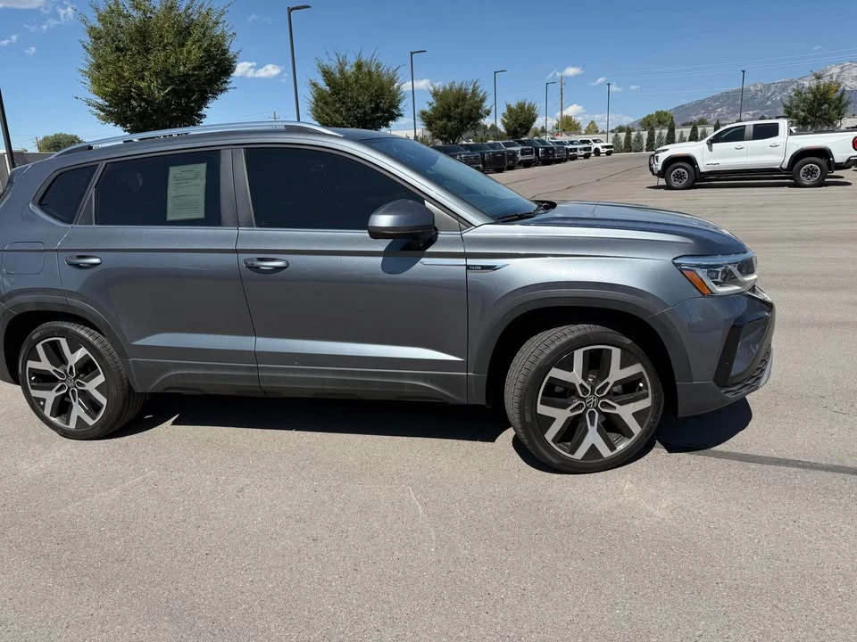 2023 Volkswagen Taos - Image 3 of 13