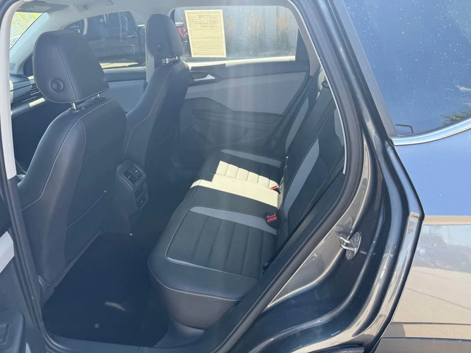 2023 Volkswagen Taos - Image 8 of 13